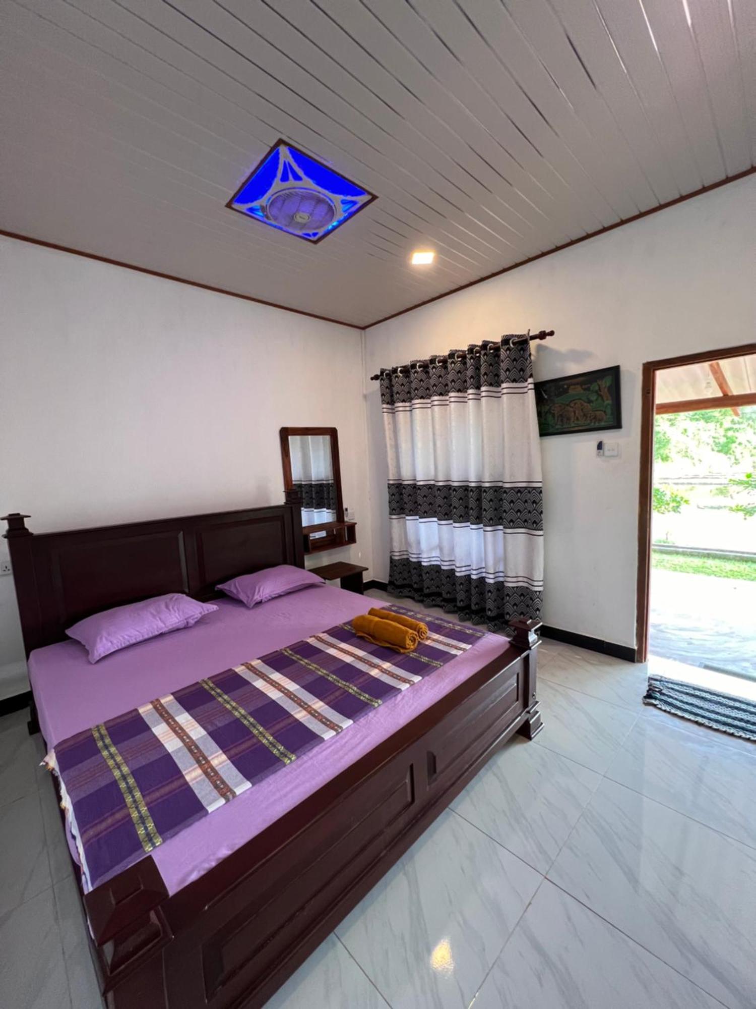 Kurumba Lodge Wilpattu Exterior photo